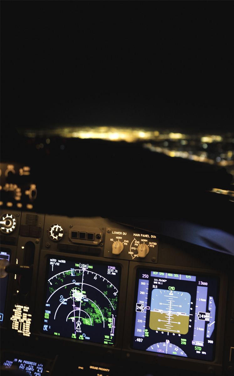 ct-cockpit-night-003